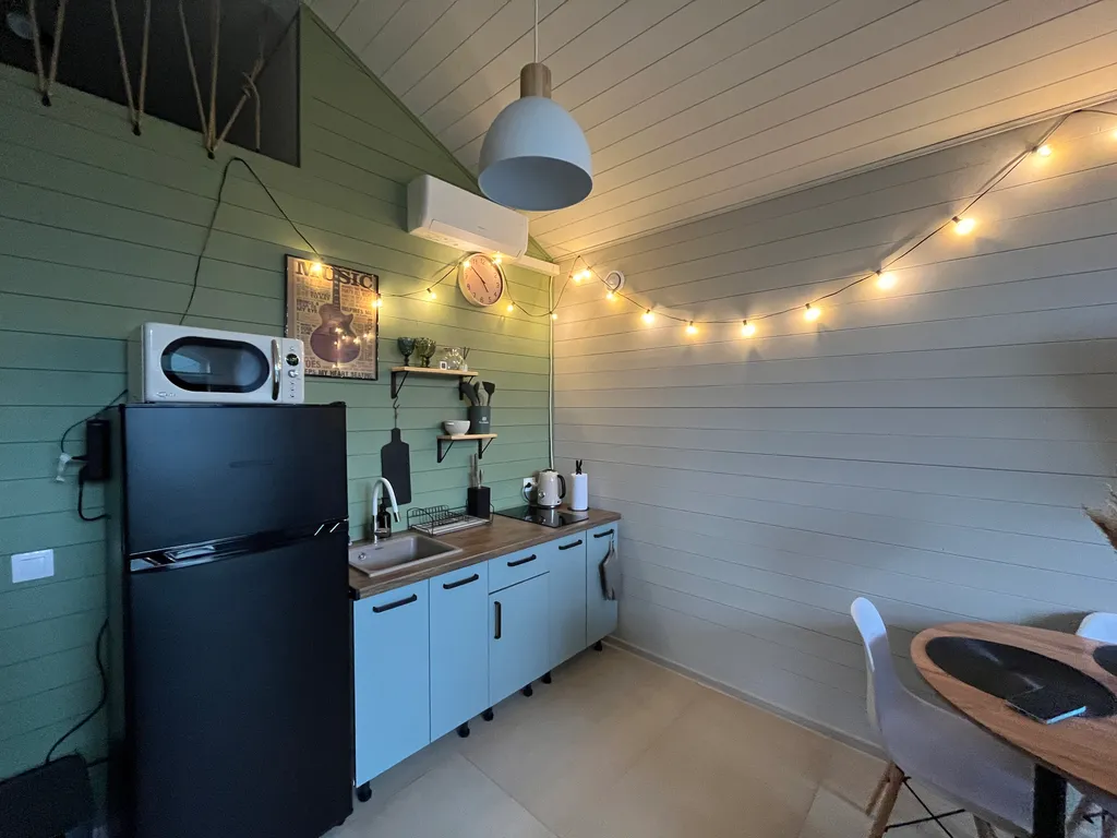 Стильный Барнхаус в окружении леса с сауной и сибирским банным чаном