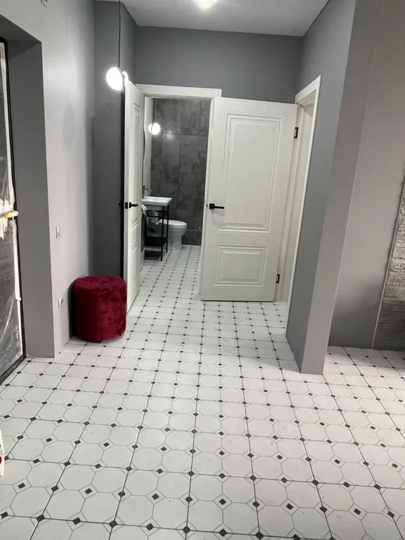 Современная, новая квартира с дизайнерским ремонтом