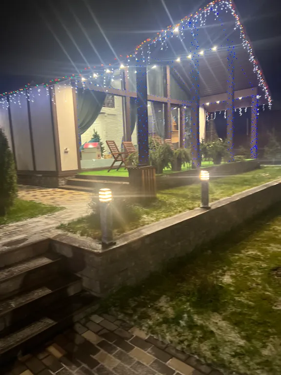 Уютный дом у леса