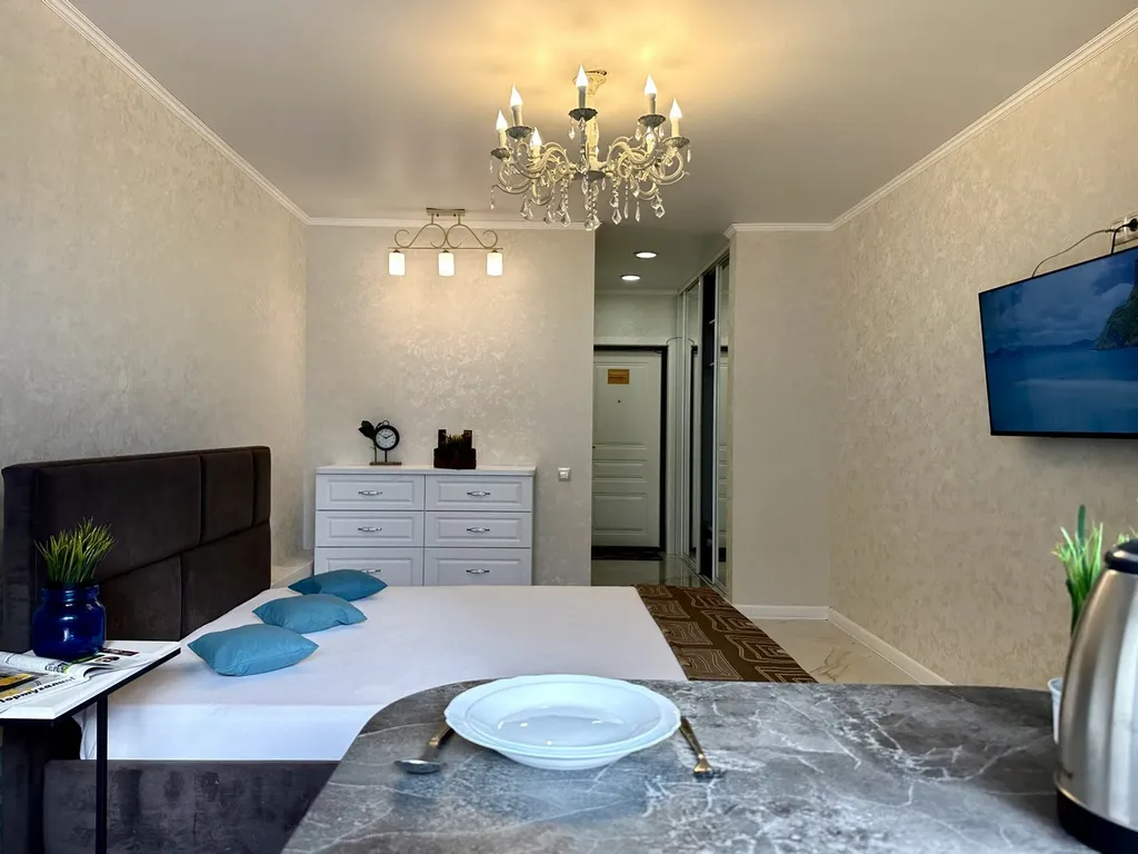 Студия, 5 минут до Фермер базара