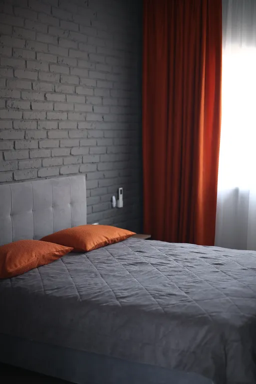 Вилла с бассейном на берегу реки в 30 минутах от центра города