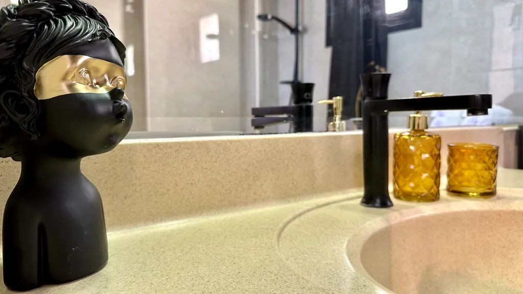 GW951 Квартира с балконом с видом на море (Gugel Waves Nahariya)