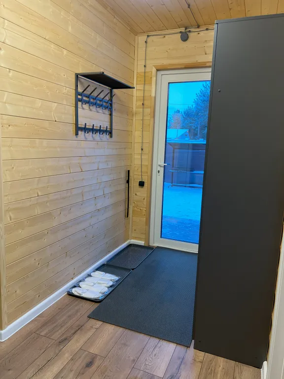 Коттедж Коттедж Барн с панорамными окнами, террасой, баней и купелью — Петровское