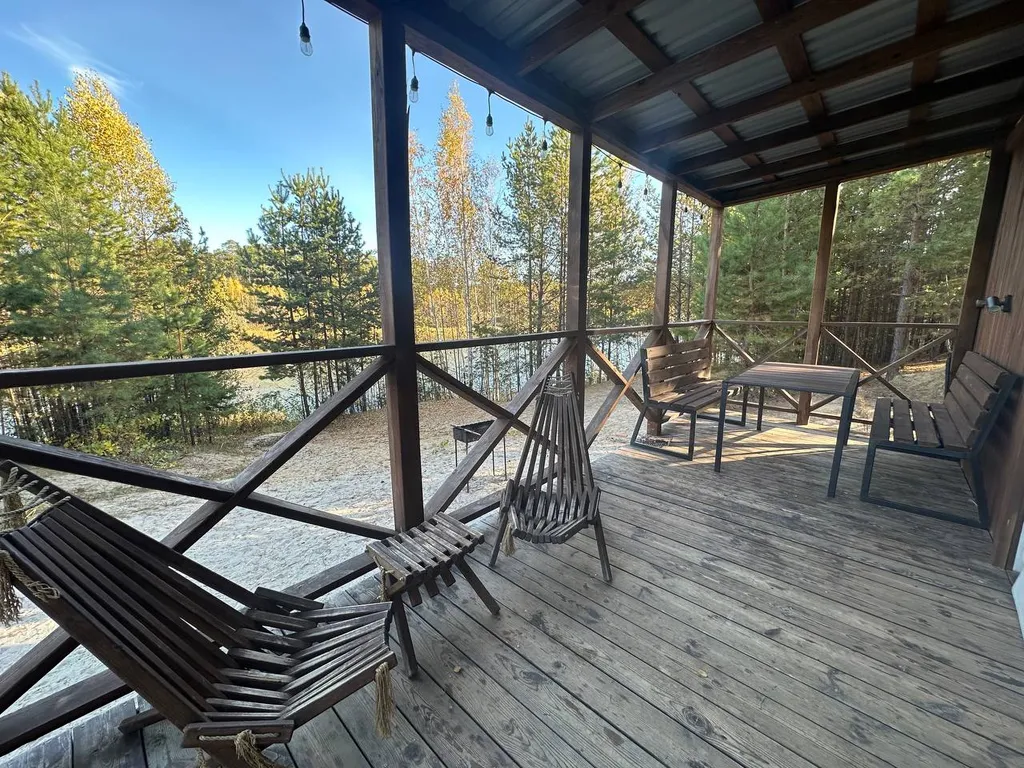 Уютный дом с видом на озеро