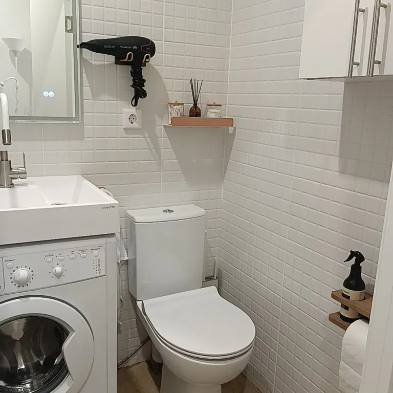 Душевная студия с дизайнерским ремонтом