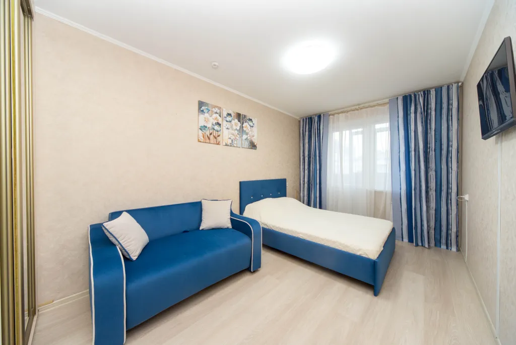 Квартира Квартира Однокомнатная на берегу Енисея, рядом дворец Ярыгина — Красноярск