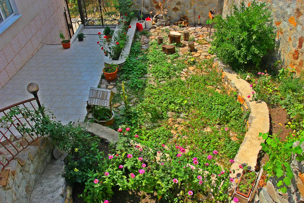 Дом в Гаспре рядом с заповедником возле Солнечной тропы