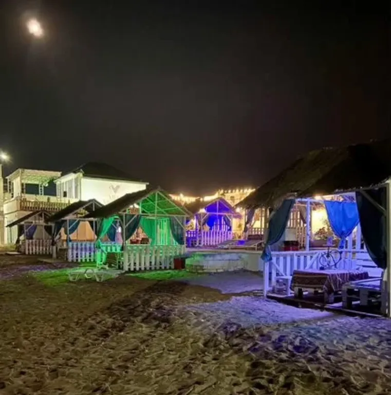 Домик у моря