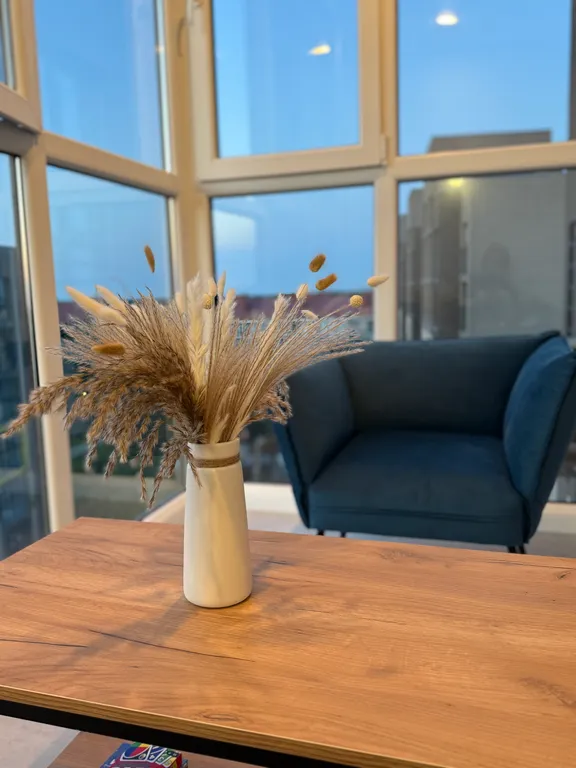 Семейная квартира с дизайнерским ремонтом и прекрасным видом из окон