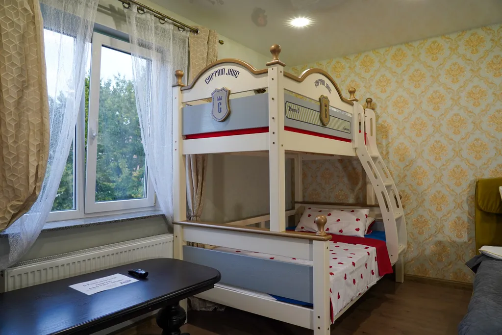 Квартира 3-комнатная Квартира — Калининград