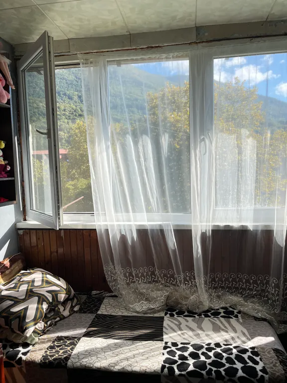 Двухкомнатная квартира с видом на море и горы