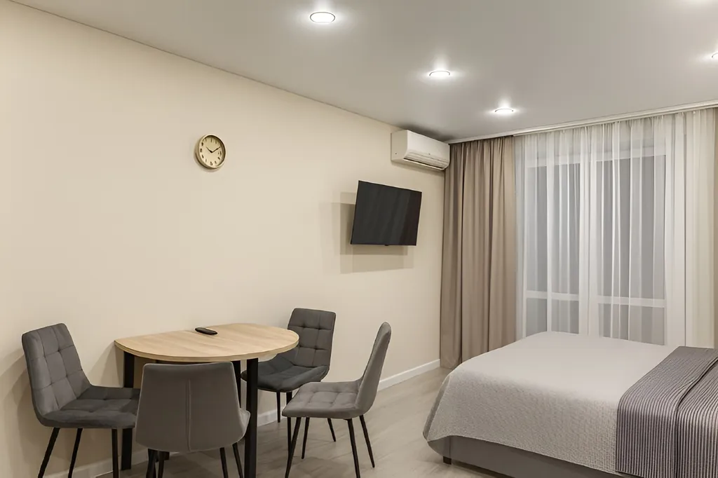 Студия с балконом и парковкой, рядом с набережной