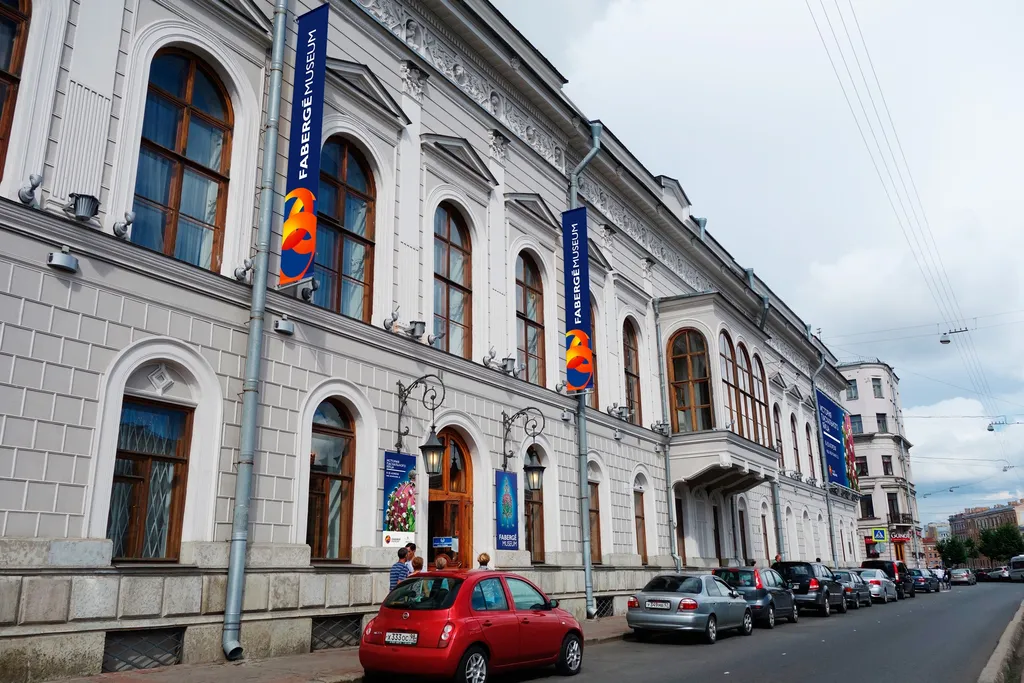 Квартира Просторная квартира с 3 спальнями на Фонтанке у музея Фаберже — Санкт-Петербург