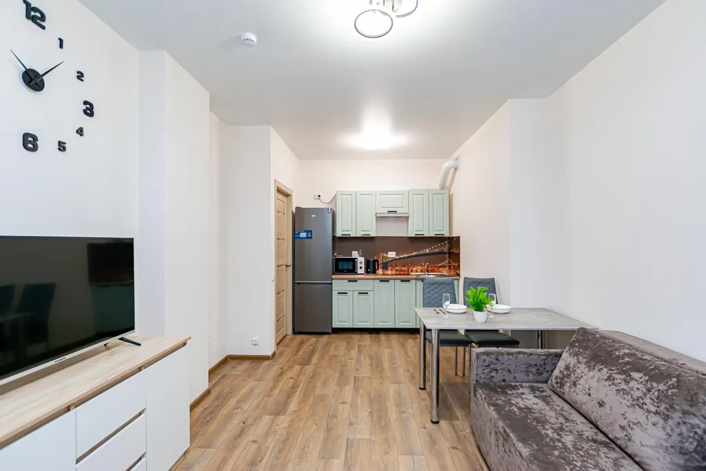 Уютная двухкомнатная квартира евро формата у Планеты