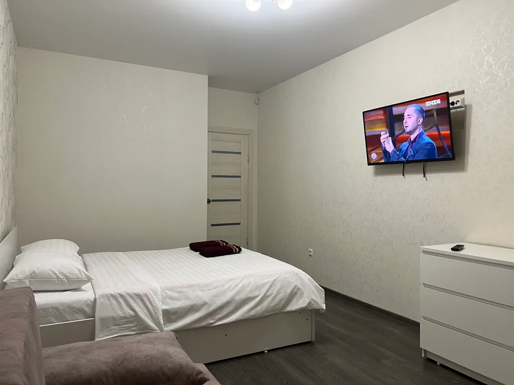 Евро 2-комнатные апартаменты у ТЦ Фестиваль