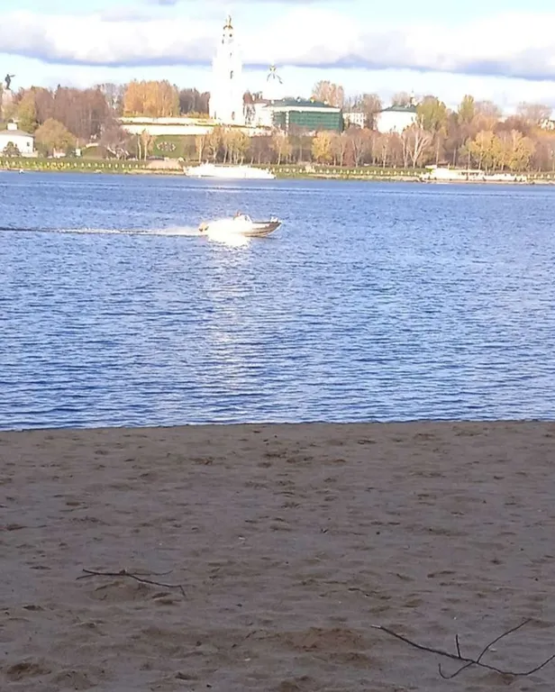 Уютная квартира, рядом пляж реки Волги