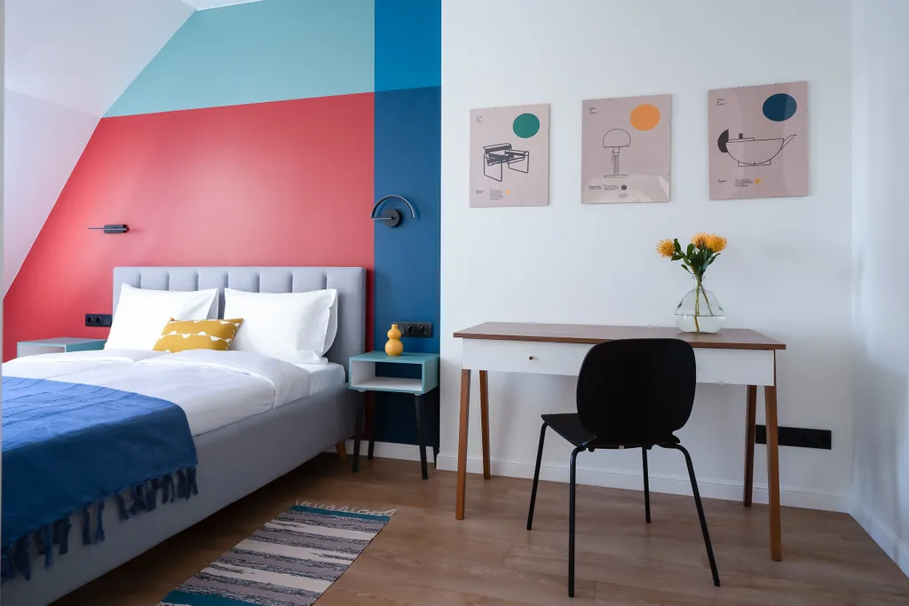 Квартира Квартира Комфортабельная евродвушка Мансарда у Верхнего озера — Калининград