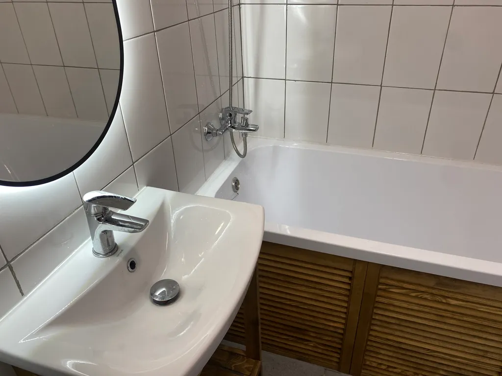 Красивая евродвушка в новом самолете