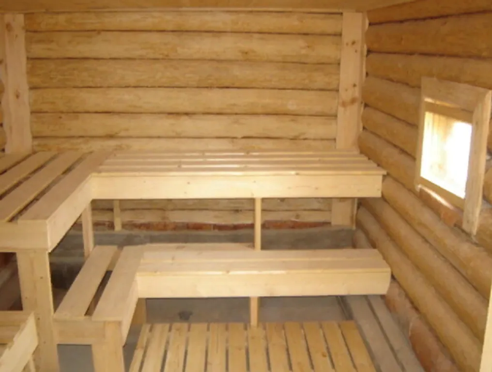 Жилой дом на самом берегу озера Крошнозеро