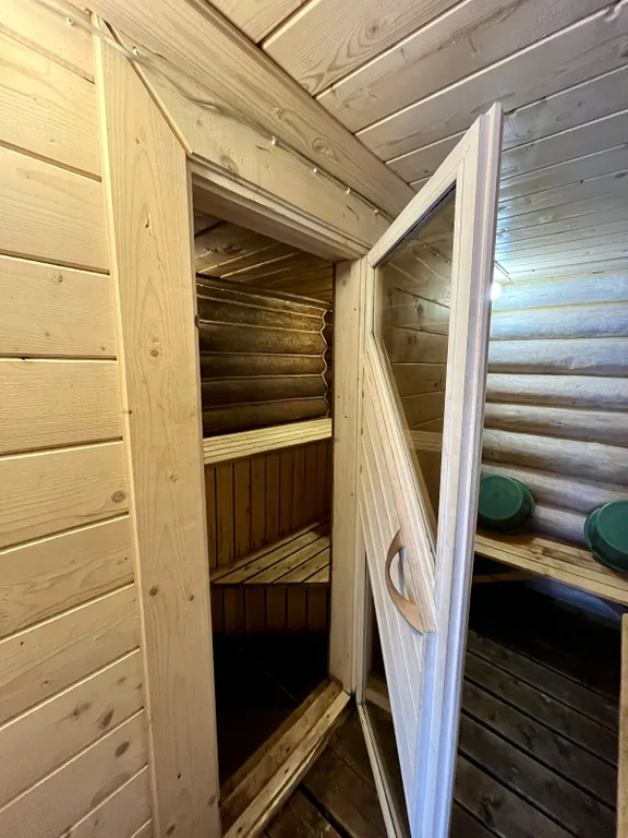 Дом с панорамным видом на Карельский лес