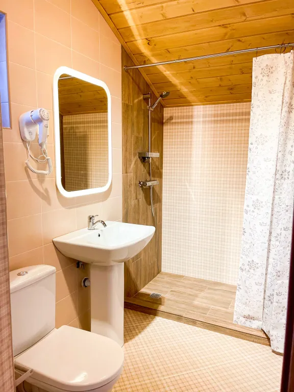 4-комнатный Дом