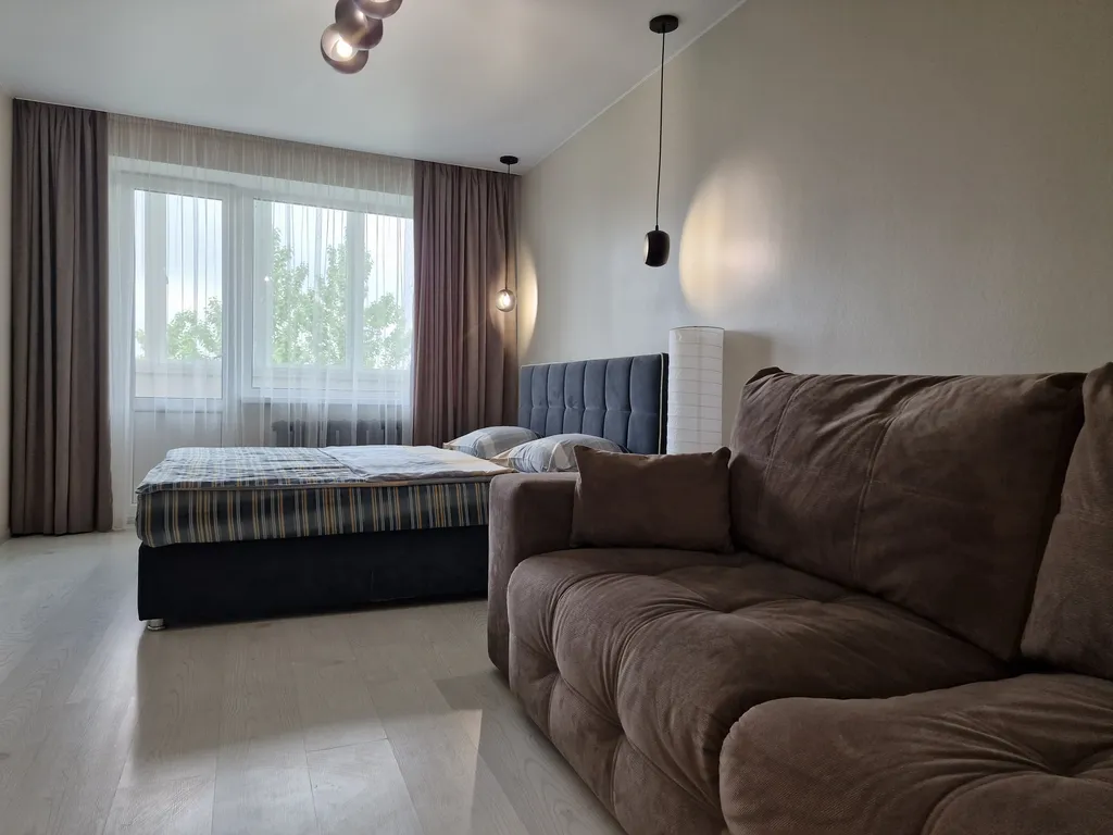 Новый апартамент с гостиной и тремя спальнями