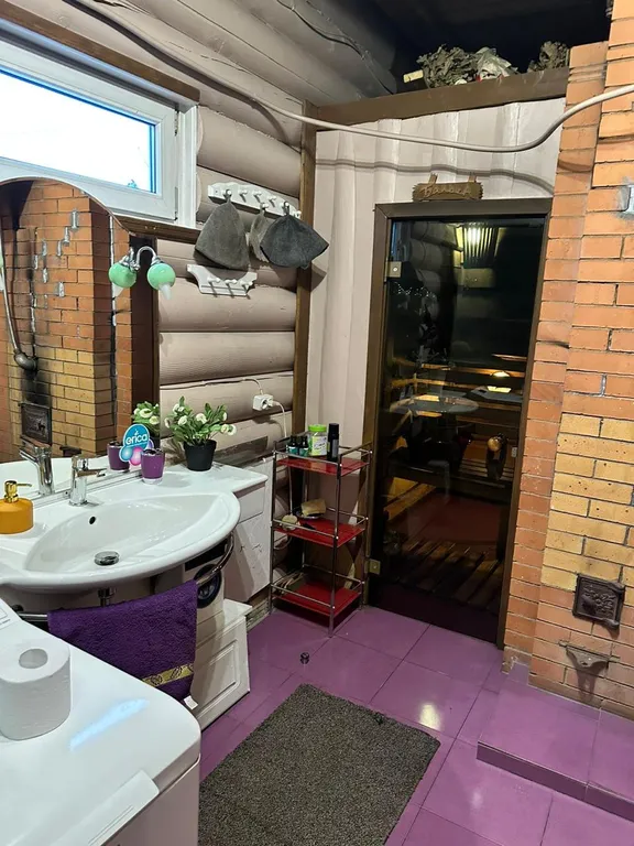 Коттедж Домик с баней в деревне — Кавголово