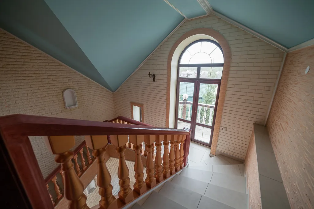 6-комнатный Дом