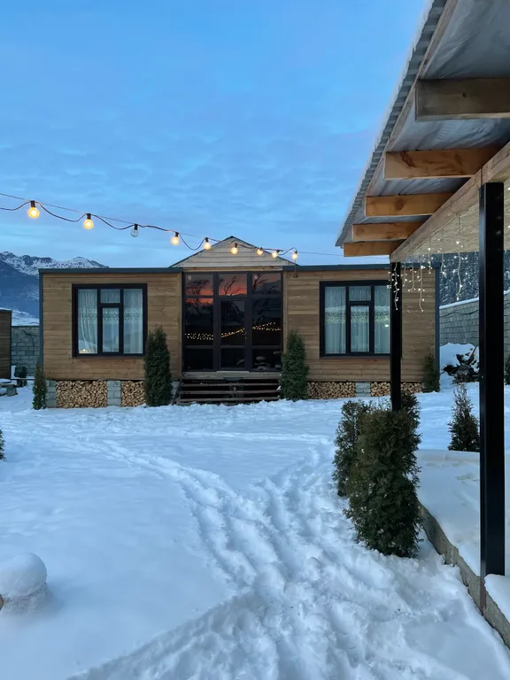 Домики с видом на горы