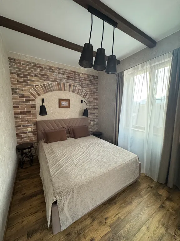 Квартира Стильный апартамент с выделенной спальней в центре — аренда посуточно в Эсто-Садок