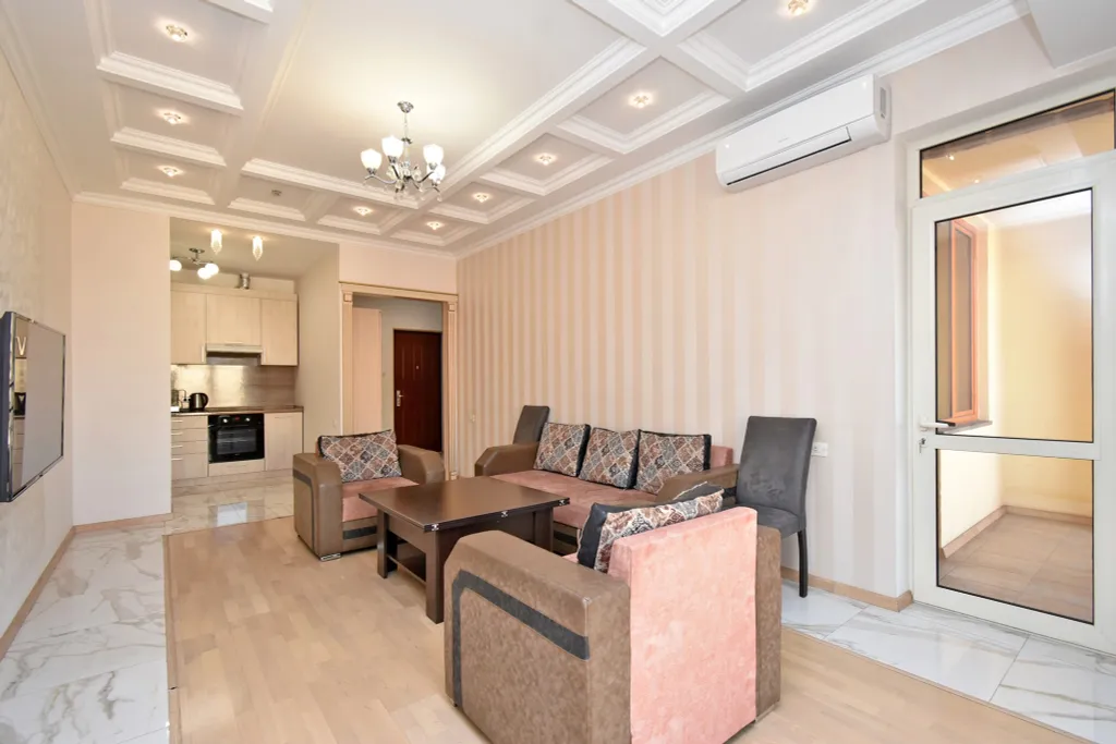 Apartment on Pavstos