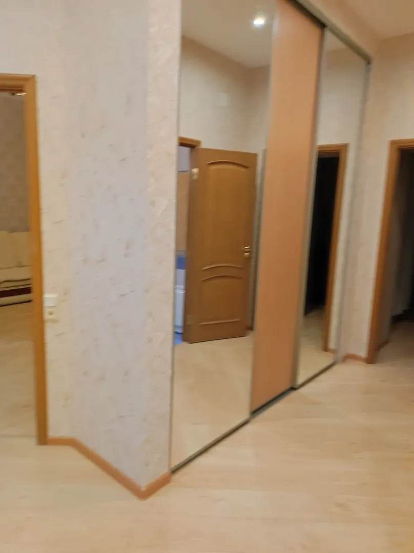 Шкаф в коридоре
