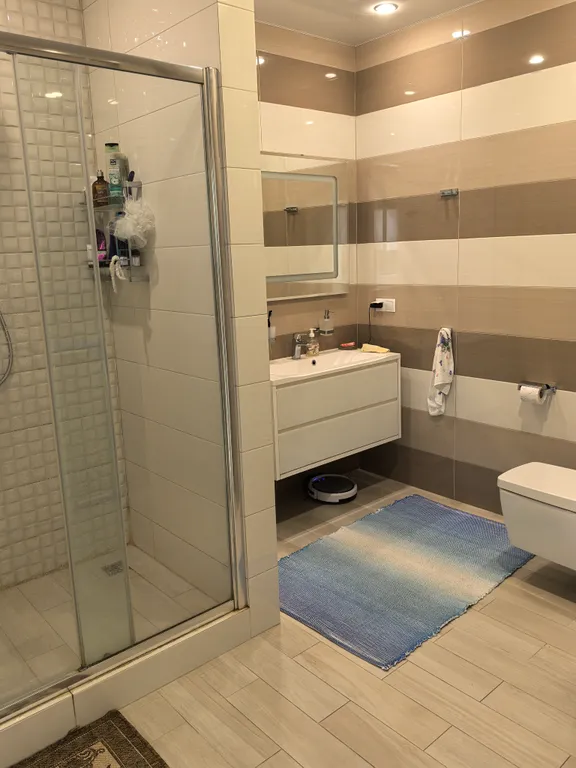 Отличная квартира в центре рядом с Морпортом