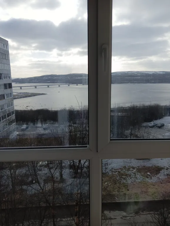 Квартира с видом на залив Баренцева моря и горы