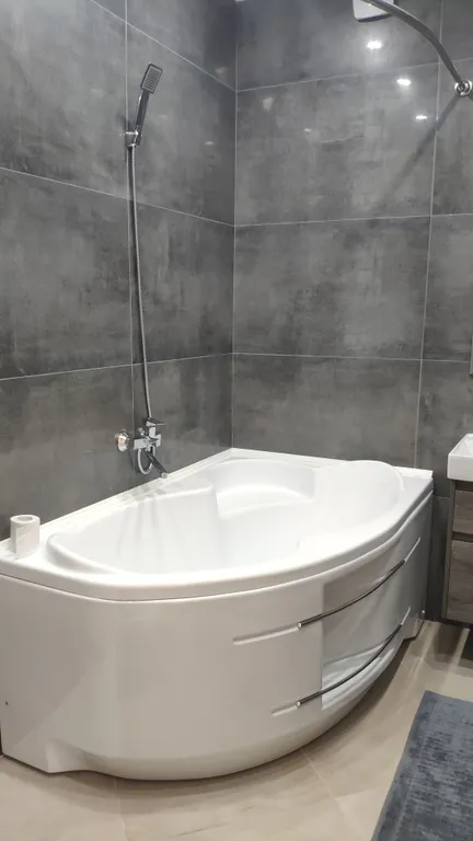 Уютный 2-этажный дом недалеко от моря до 9 гостей.