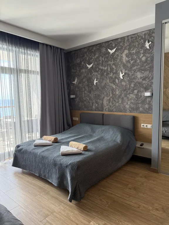 Квартира Апартамент в центре с видом на море — аренда посуточно в Ялта