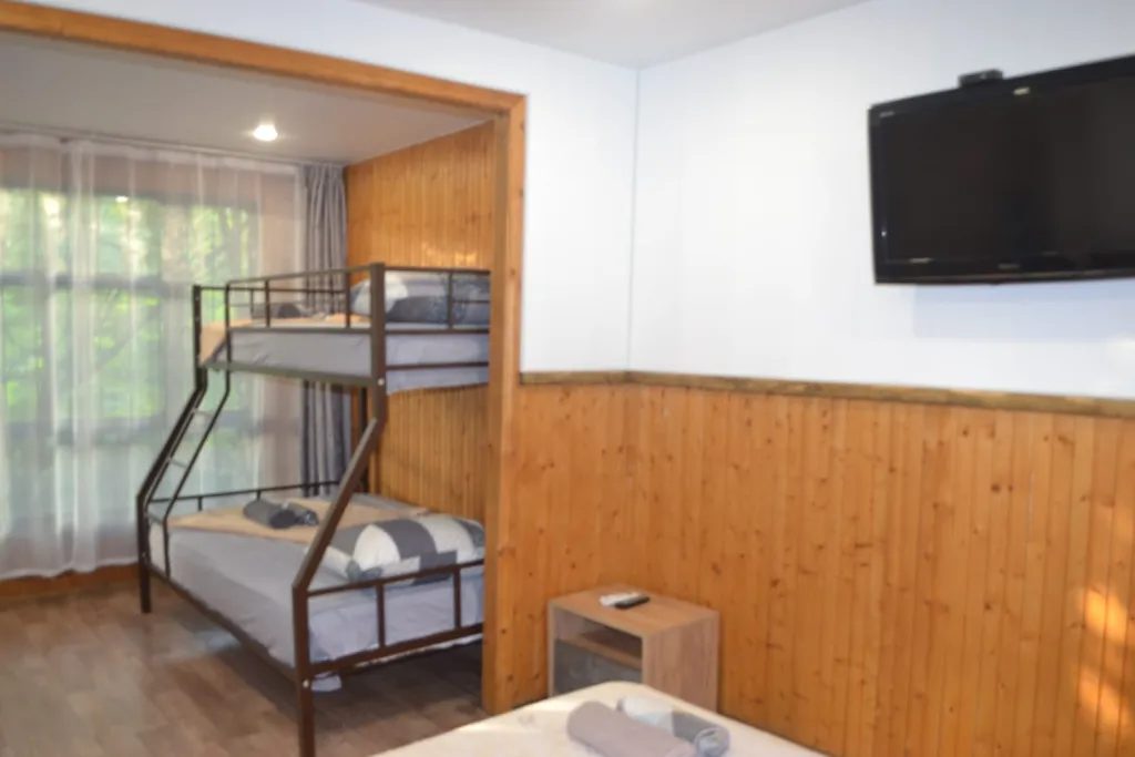 Коттедж Коттедж с видом на горы — Бжид