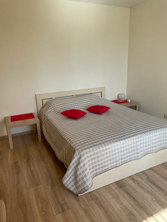 Просторная квартира — аренда посуточно в Смоленск