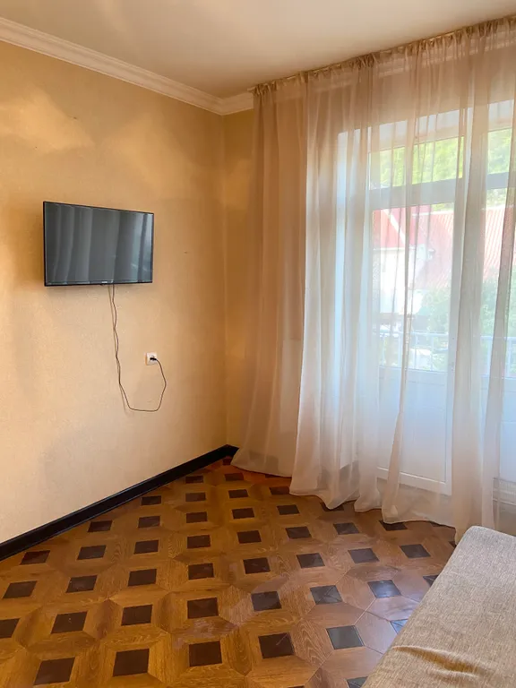 Квартира 1-комнатная квартира — Гагра