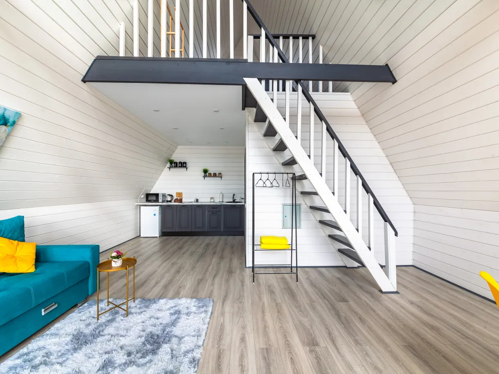 Уютный домик на берегу озера