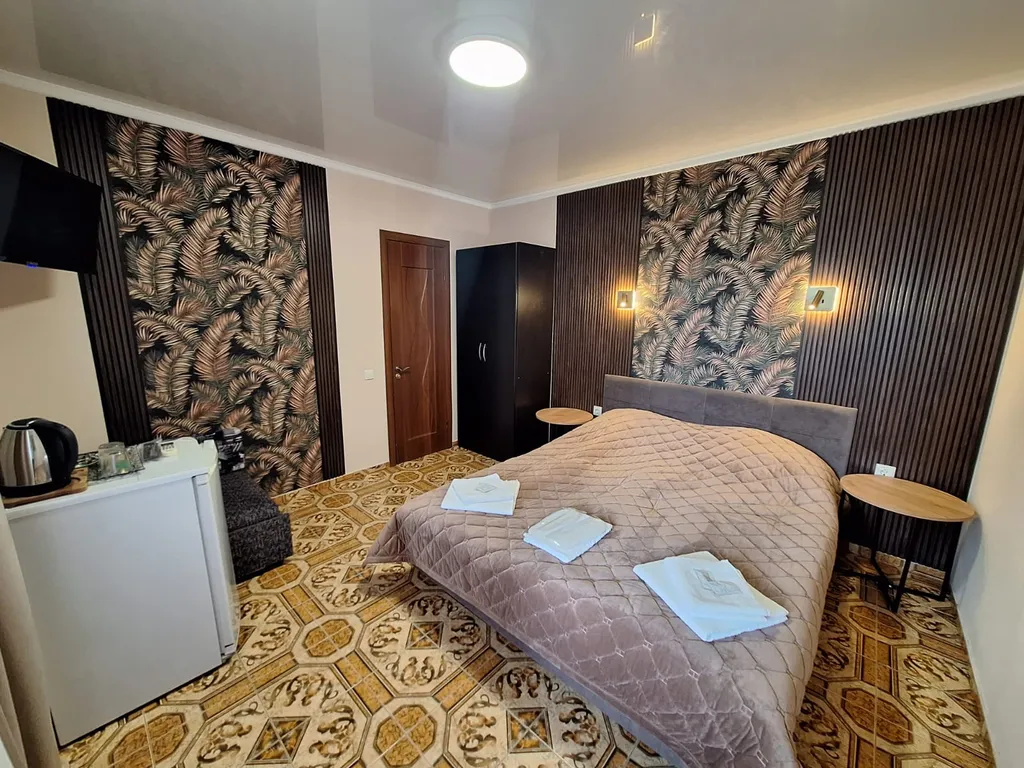 Квартира Квартира Пальма трёхместный комфортный номер с кроватями twin/dbl и одноместным диваном — Геленджик