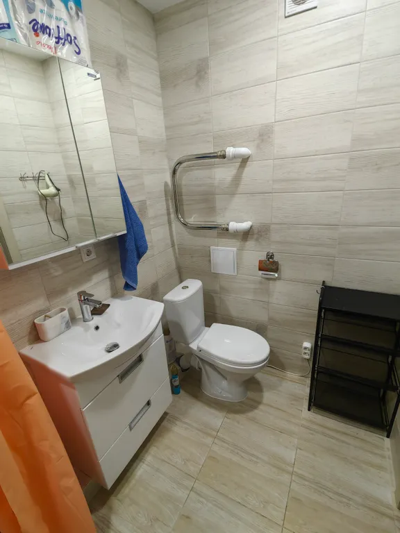 Уютная квартира в спокойном районе с видом на озеро