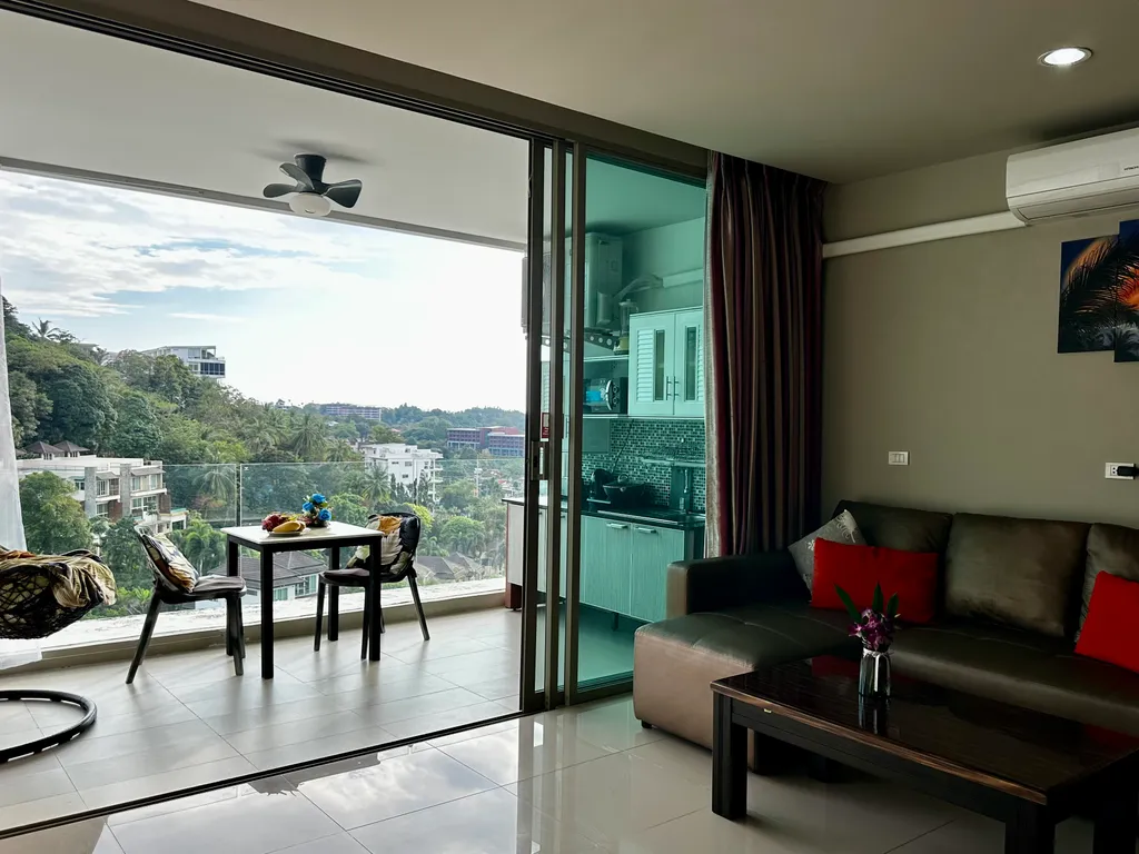 Видовая студия на пляже Карон