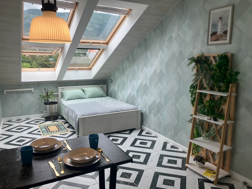 Квартира Квартира-мансарда с видом на горы в элитном ЖК — Геленджик