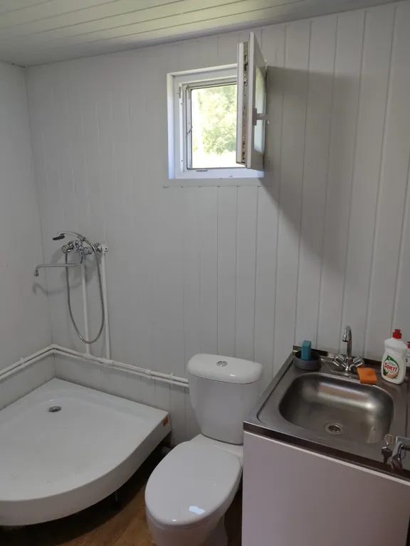 Уютный модульный домик в горах