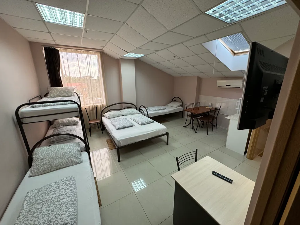 Уютный семейный номер стандарт Комильфо с видом на город