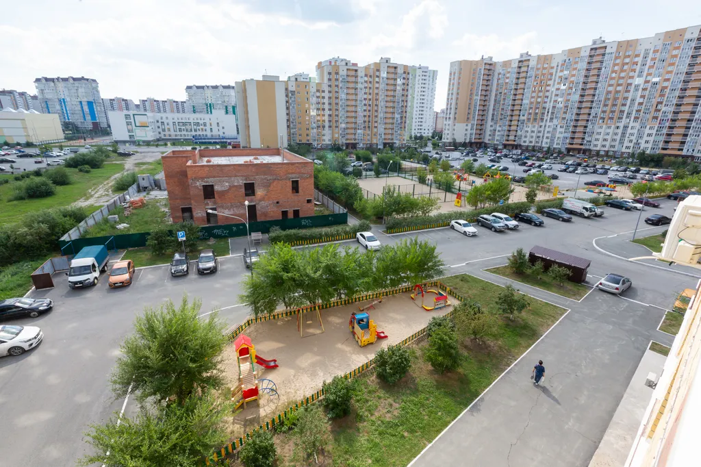 Квартира 2-комнатная Квартира — Тюмень