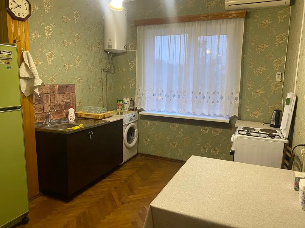 Квартира Квартира в центре города с видом на море — Сухум