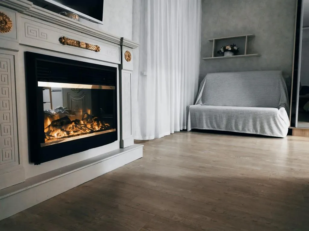 Уютная квартира с камином