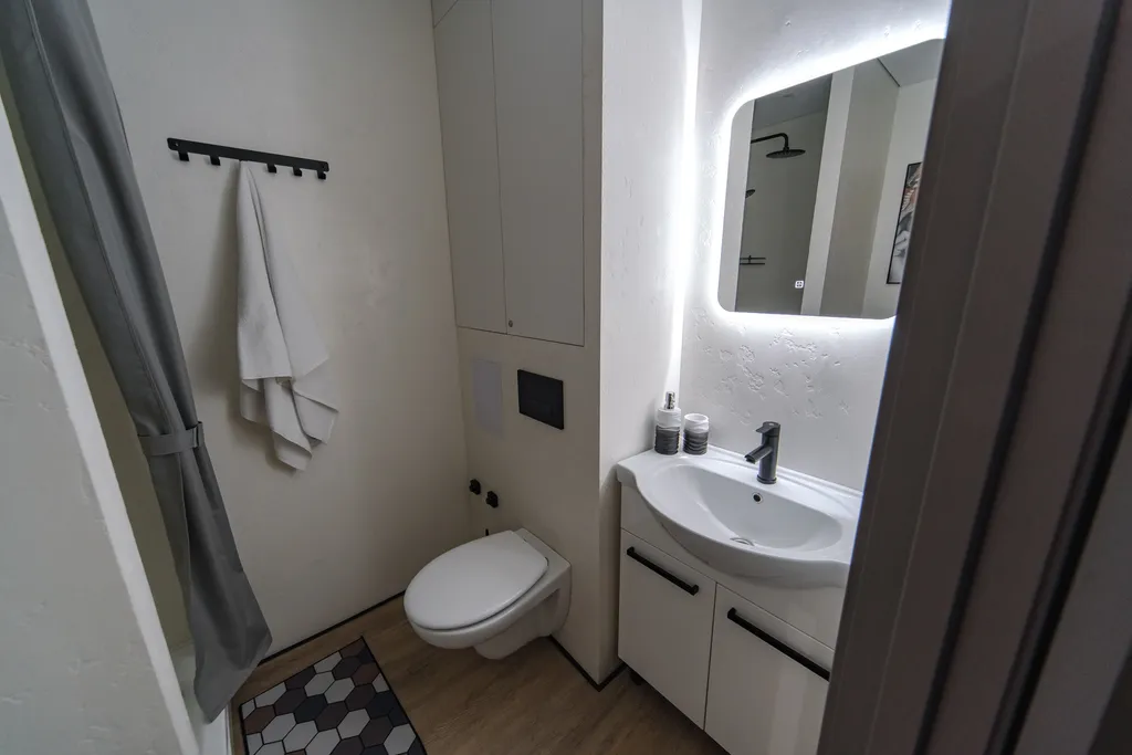 Чистая уютная студия в центре, заселение до 23-00